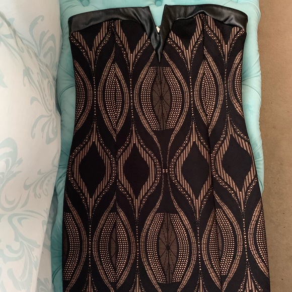 Guess Dresses & Skirts - 🔥BNWOT- Sexy Guess Dress 🔥